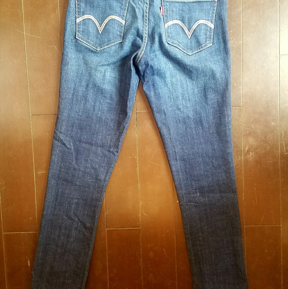 Mid Rise Skinny Levi's jeans