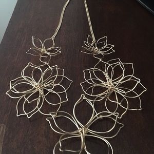 Raised flower necklace