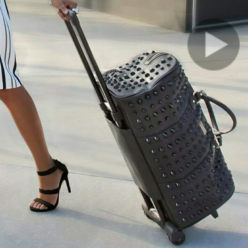 Traci Lynn Weekender Duffle Bag W/wheels