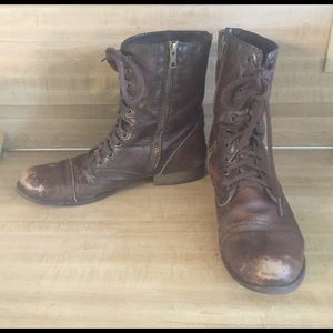 Gianni Bini leather boots