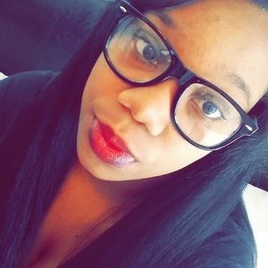 Meet your Posher, Tonita