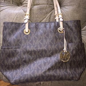 Michael Kors Signature Tote