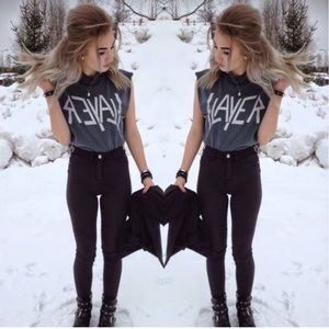Slayer body fit crop top