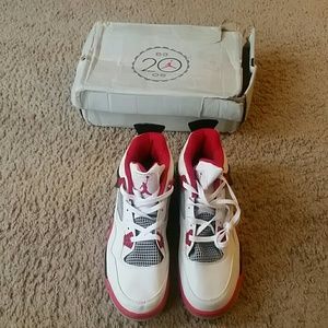 Jordan retro IV red & black