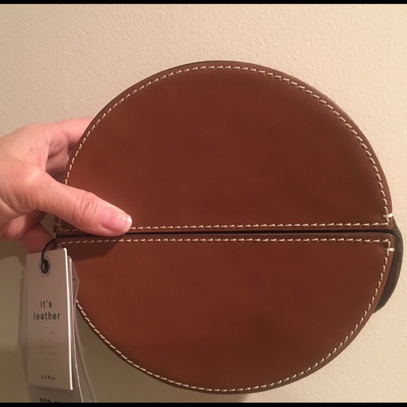 ✨HOST PICK✨NWT Zara Studio Leather Minaudière - Picture 2 of 7