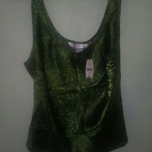 Nwt Victoria's Secret size small silky camisole