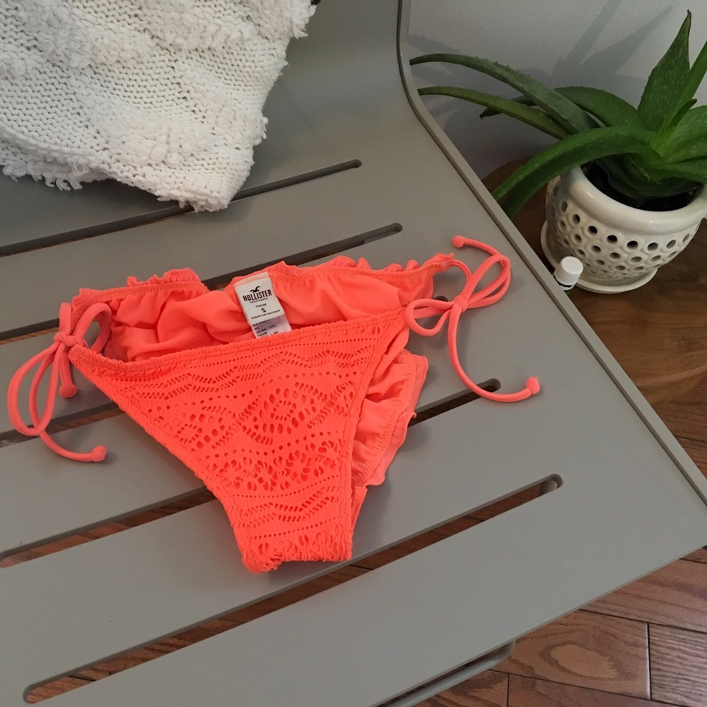 Bikini bottoms