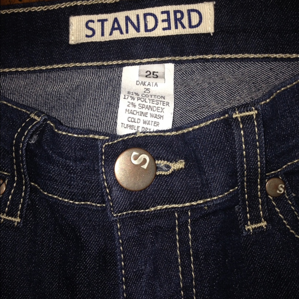 STANDERD. - Picture 3 of 4