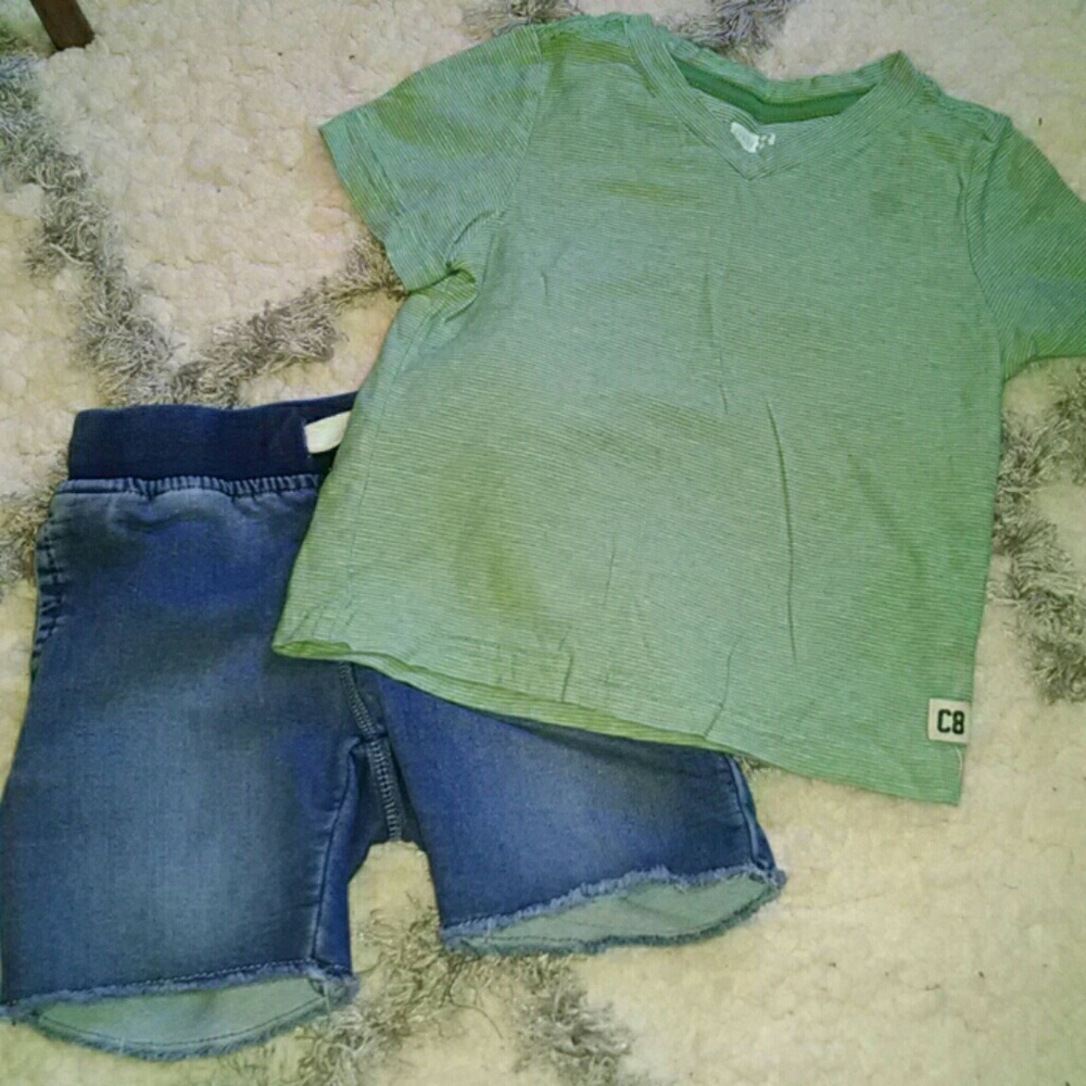 Crazy 8 green Henley