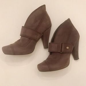 Seychelles Leather Booties