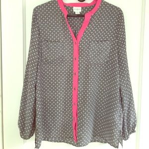 Long sleeve Jaclyn Smith shirt