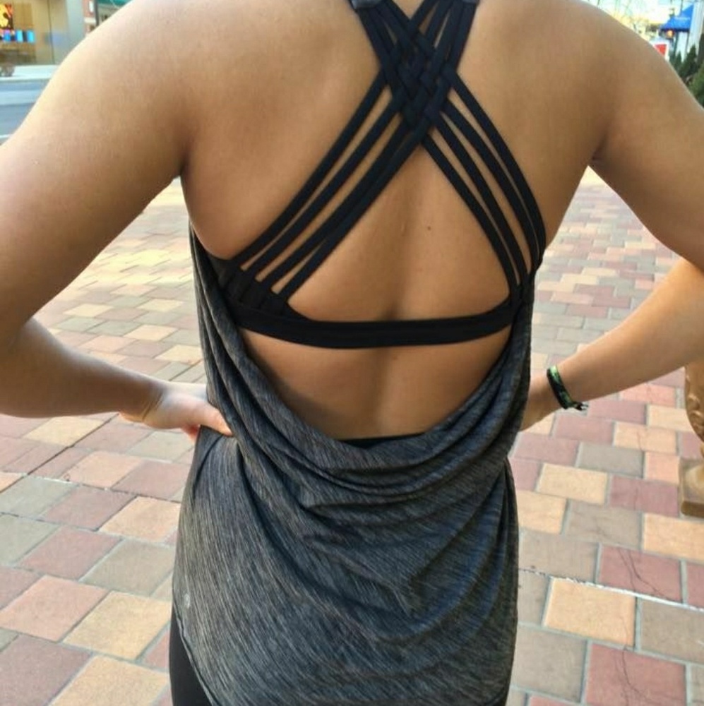 Lululemon Free to be Wild tank size 8 Gray