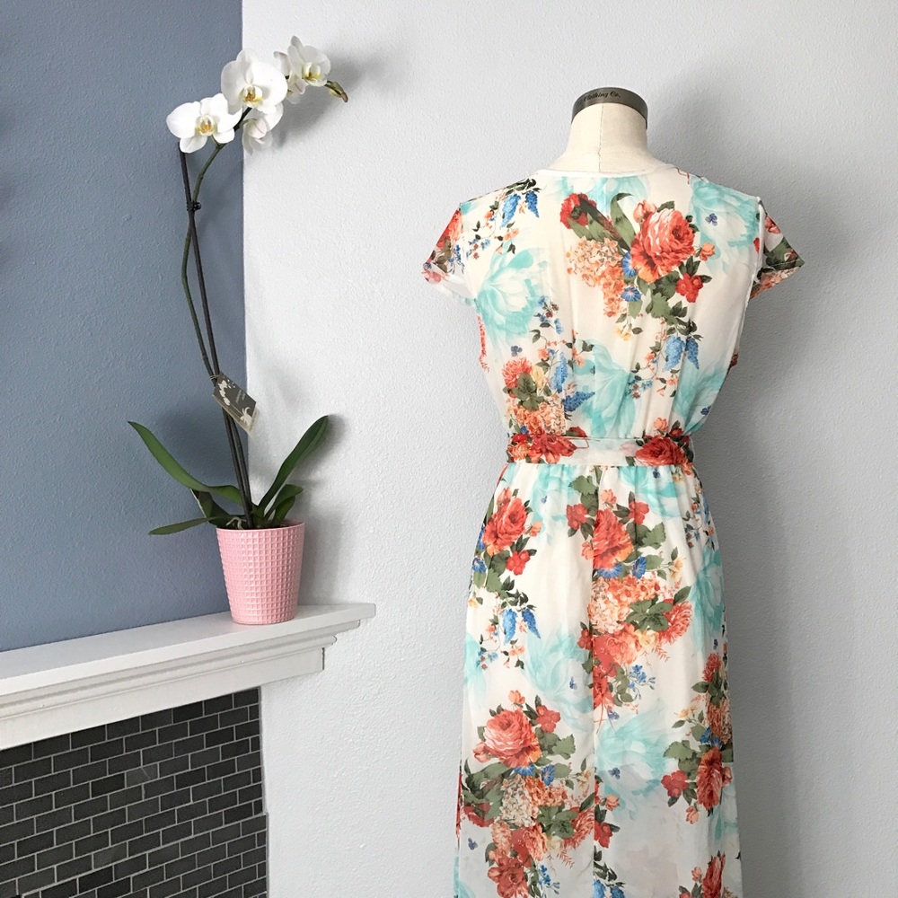 ‼️ONE LEFT‼️✨Mth Degree✨Breezy Spring Floral Maxi - Picture 3 of 6
