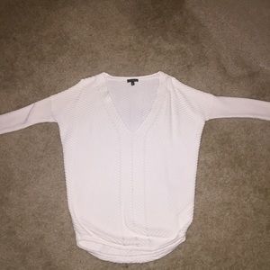 White Express v neck sweater size XS