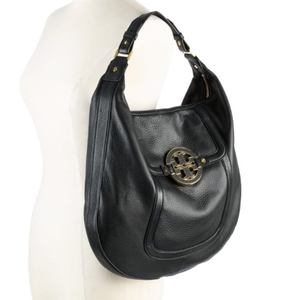 Tory Burch Amanda hobo Bag (pre-loved)