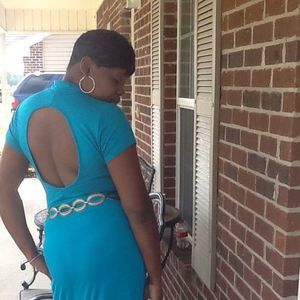 Meet your Posher, Katina