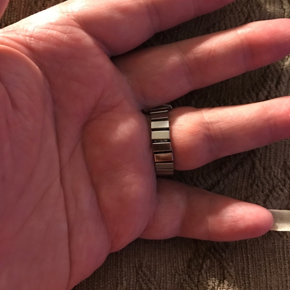 Cute watch/ring - Picture 2 of 5