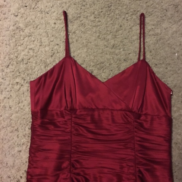 Red Party - Picture 2 of 4