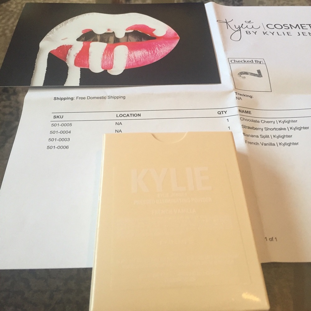 🌸NEW! KYLIES "FRENCH VANILLA" HIGHLIGHTER - Picture 3 of 4