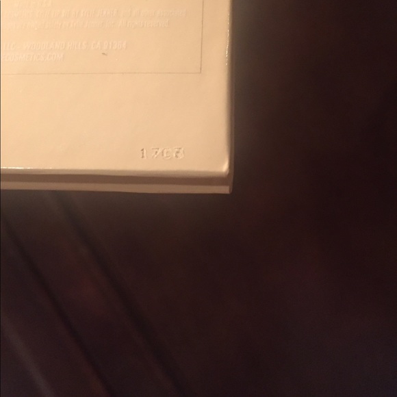 πΈNEW! KYLIES "FRENCH VANILLA" HIGHLIGHTER - Picture 4 of 4