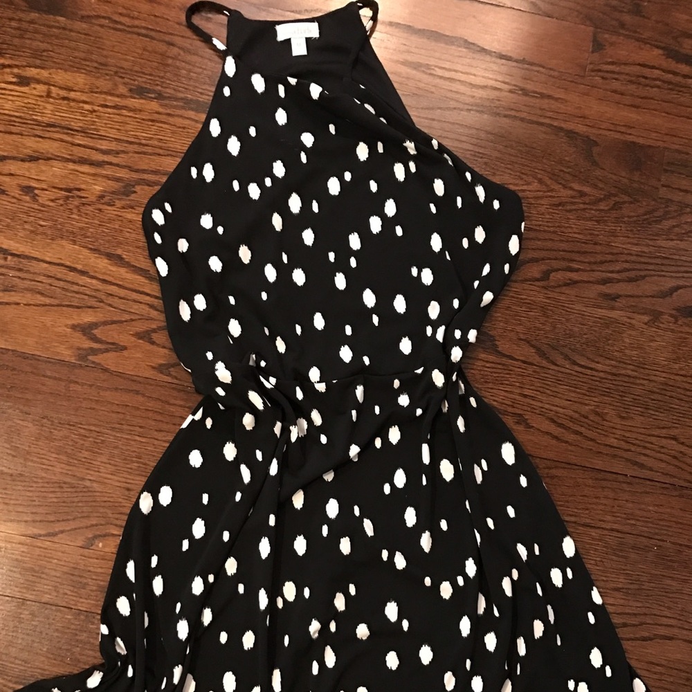 Black beautiful polka-pot dress