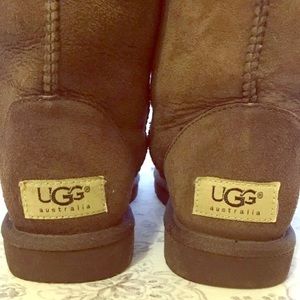 UGG BOOTS TALL BROWN SIZE 6