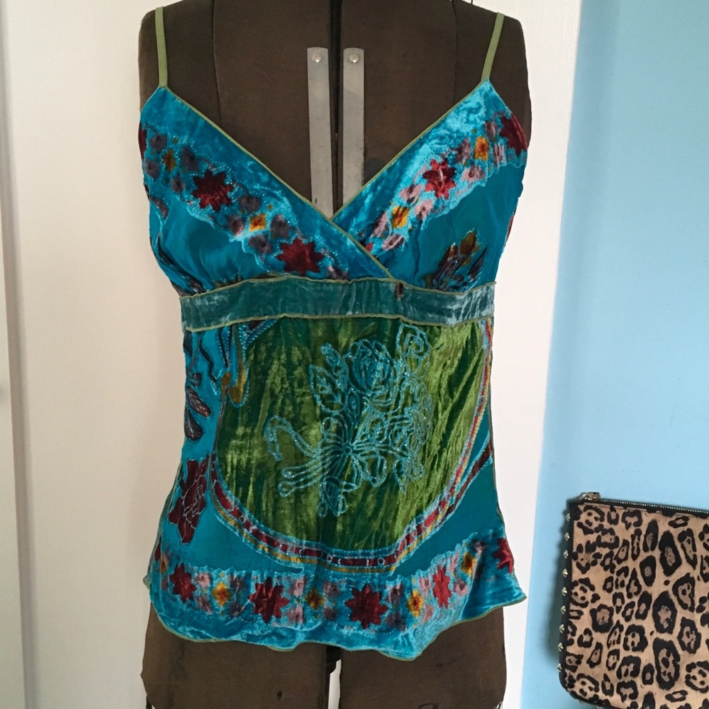 Silk velvet tank size medium