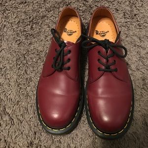 Doc marten burgundy shoes