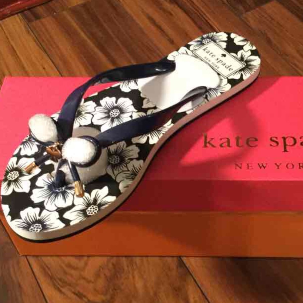 KATE SPADE NY FLIP FLOPS