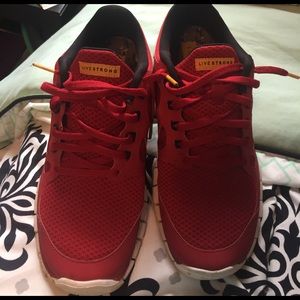 Nike Livestrong sneakers-l