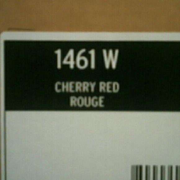 Cherry red/maroon Dr. Martens - Picture 3 of 3