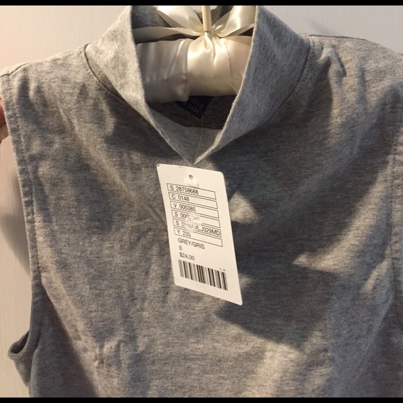 SPARKLE & FADE Cropped Turtle Neck - Picture 3 of 4