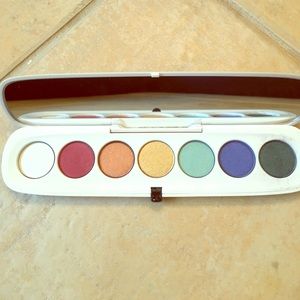 Marc Jacob's eye shadow palette