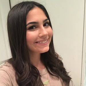 Meet your Posher, Gaby