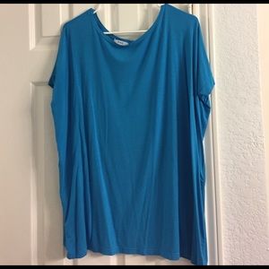 Blue shirt sleeve piko