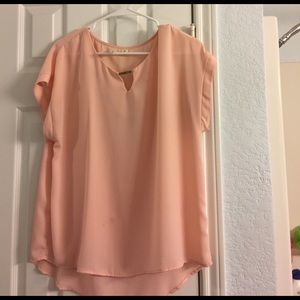 Light pink short sleeve top