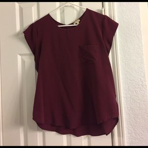 Maroon shirt sleeve top