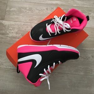 Girls/women Nike sneakers
