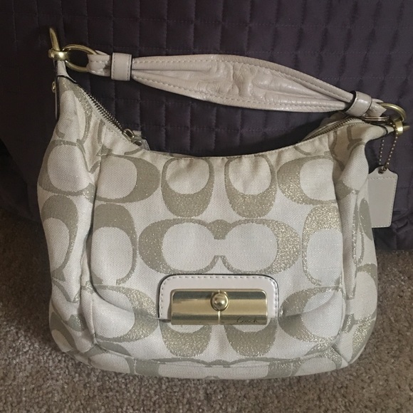 Coach Handbags - Coach purse