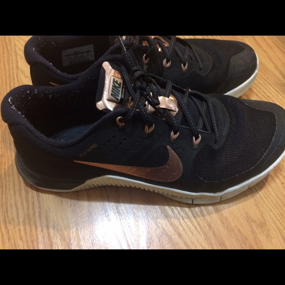 Nike metcon2 rose gold size 8 euc