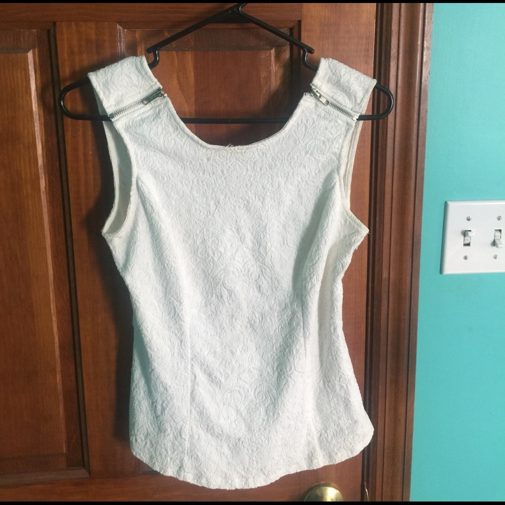 White open back lace detailed top