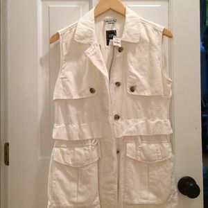 New Gap Utility Vest