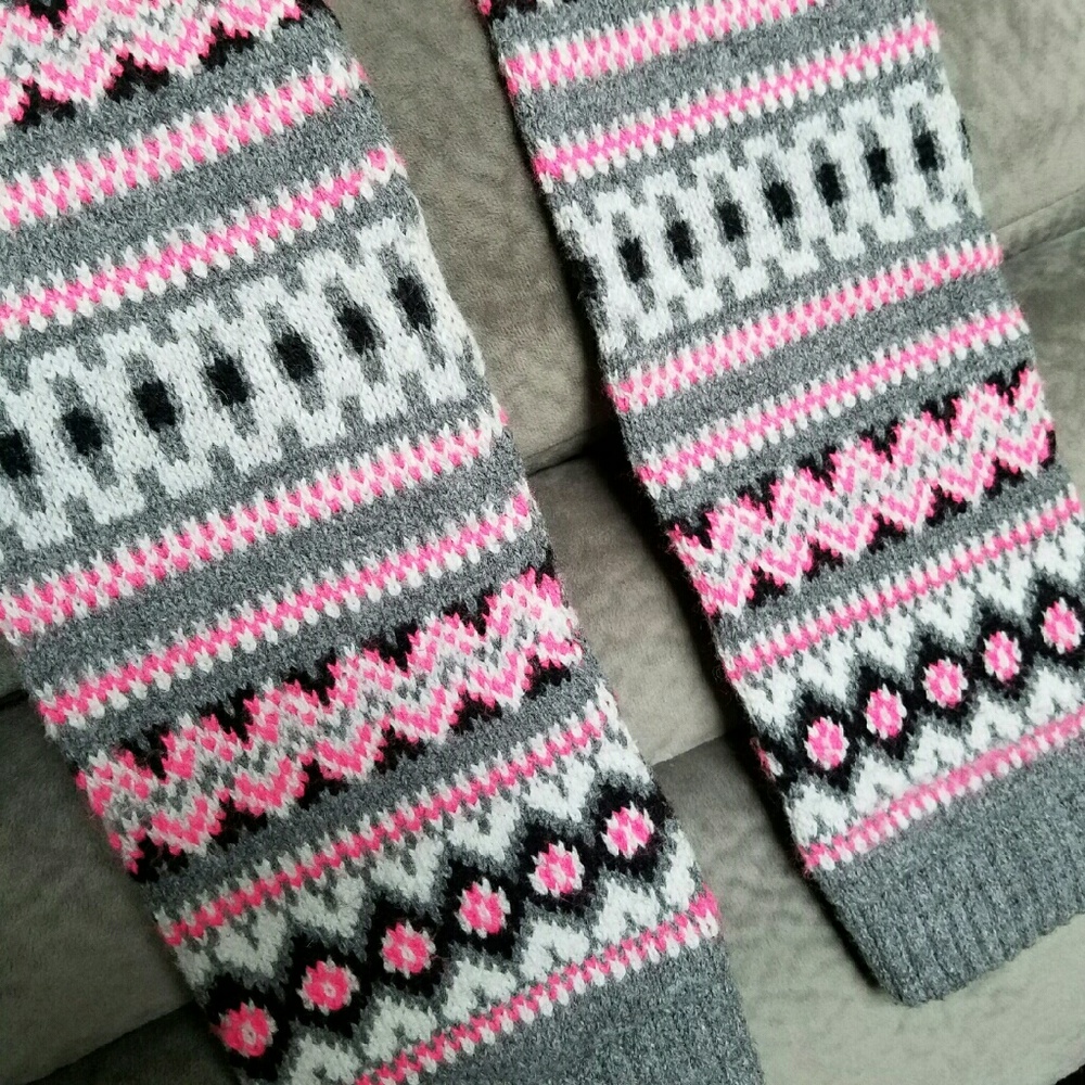 Aztec Legwarmers - Picture 2 of 2