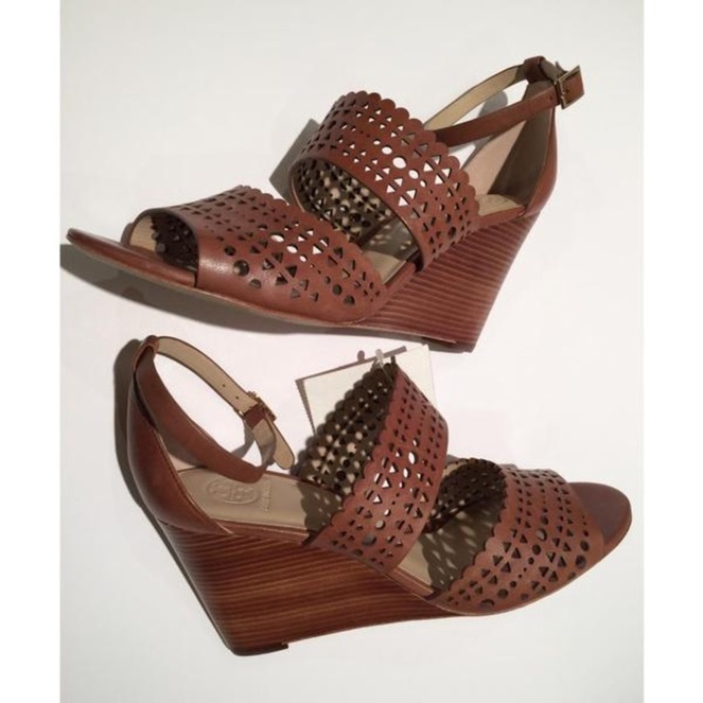 Tory Burch Perforated Wedge Leather Sandal - Sizes 10.5, 11 - NEW - - Picture 3 of 7