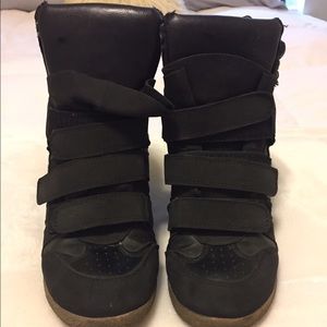 Sneaker wedges