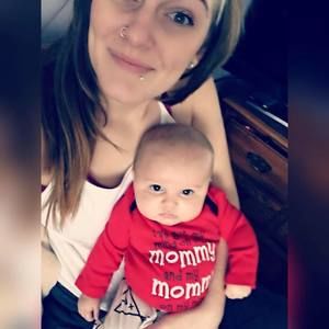 Meet your Posher, Alicia