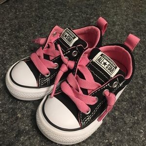 Converse. Size 6.