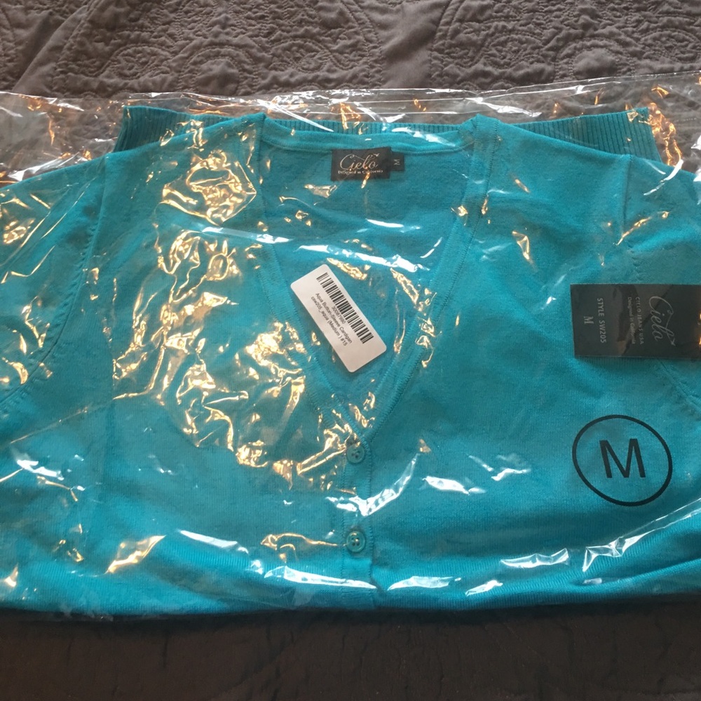Cardigan NWT