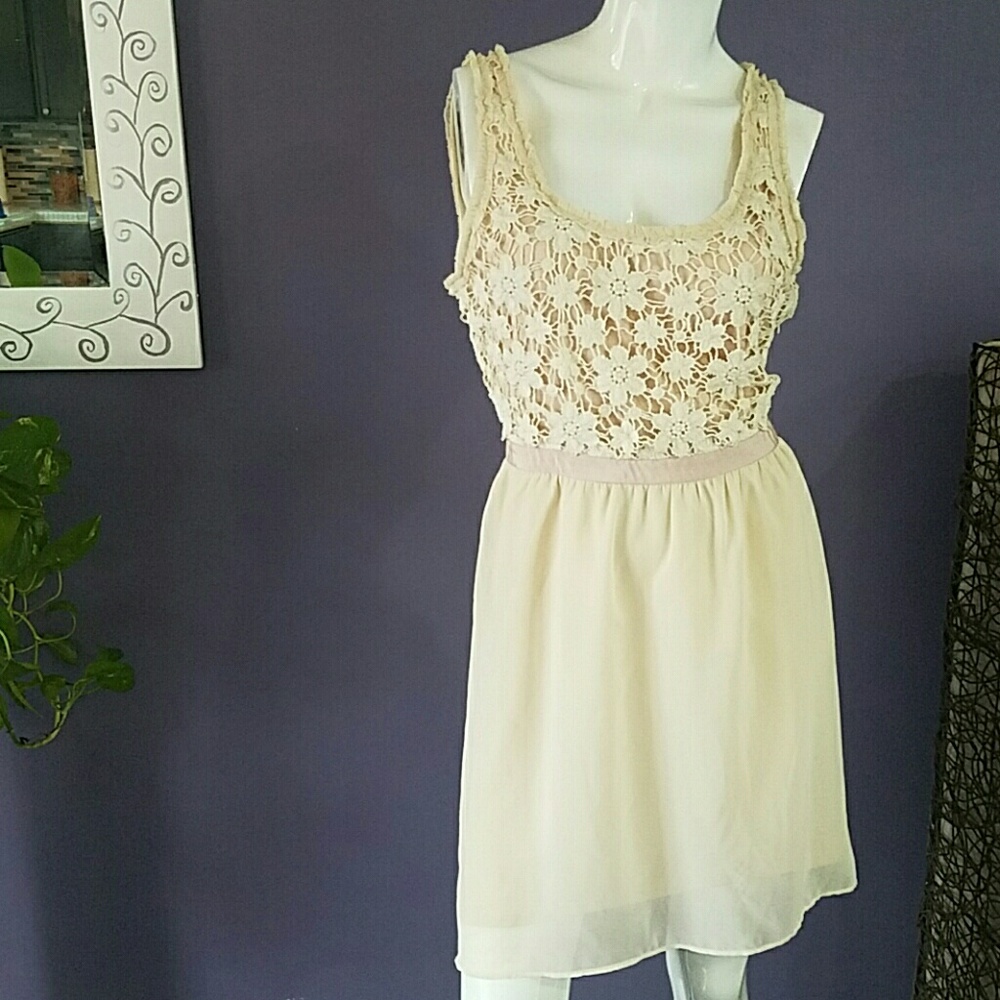 STUNNING dress