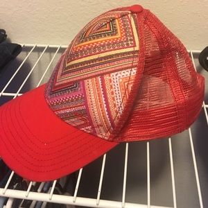 Prana La Viva trucker hat